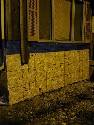 board-up-tarp-over-service